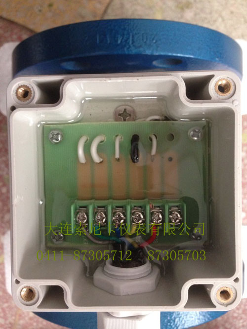 分體式電磁流量計(jì)灌膠